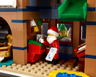 LEGO Icons 10339 - Le bureau de poste du Père Noël