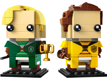 Vue de face des figurines LEGO BrickHeadz Draco Malfoy en tenue verte Serpentard et Cedric Diggory en jaune Poufsouffle