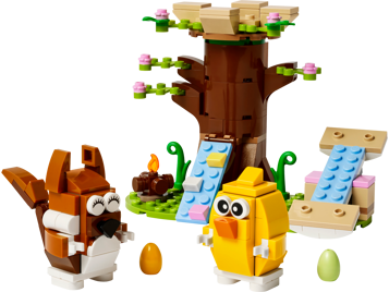 LEGO 40709 Le parc des animaux au printemps - vue détaillée du set avec écureuil, poussin, arbre fleuri, toboggans et œufs de Pâques