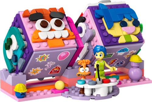 Vue de face du set LEGO 43248 Les cubes des émotions Vice-Versa 2 ouvert avec les visages d'Anxiété et Joie sur les cubes