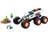 Vue de face du rover d'exploration spatiale LEGO City 60431 avec ses six grosses roues, minifigurine astronaute et terrain extraterrestre