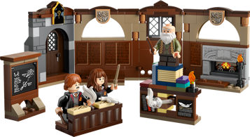 LEGO Harry Potter 76442 - Le château de Poudlard : le cours de sortilèges