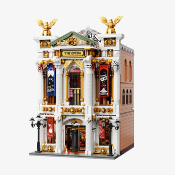Vue de face du set Pantasy The Opera 85019 avec façade blanche, ornements dorés, colonnes et statues d'anges ailés