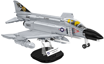 COBI 5897 - F-4 Phantom II - USS Midway