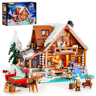 Set Lumibricks 10012 Aurora Haven 2425 pièces avec chalet en rondins enneigé, renne, traîneau rouge et minifigurines sur fond blanc
